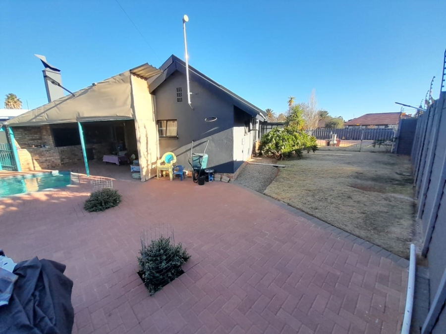 3 Bedroom Property for Sale in Stilfontein Ext 4 North West